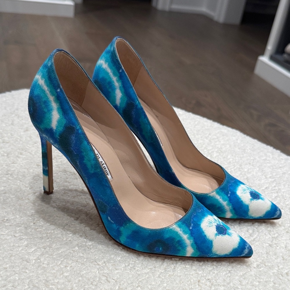 Manolo Blahnik Blue Tie-Dye Women's Heels
